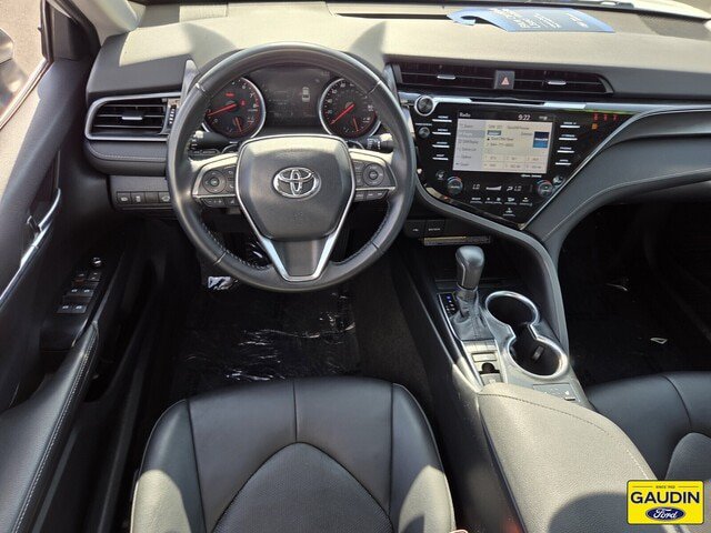 Used 2020 Toyota Camry XSE FWD image 13
