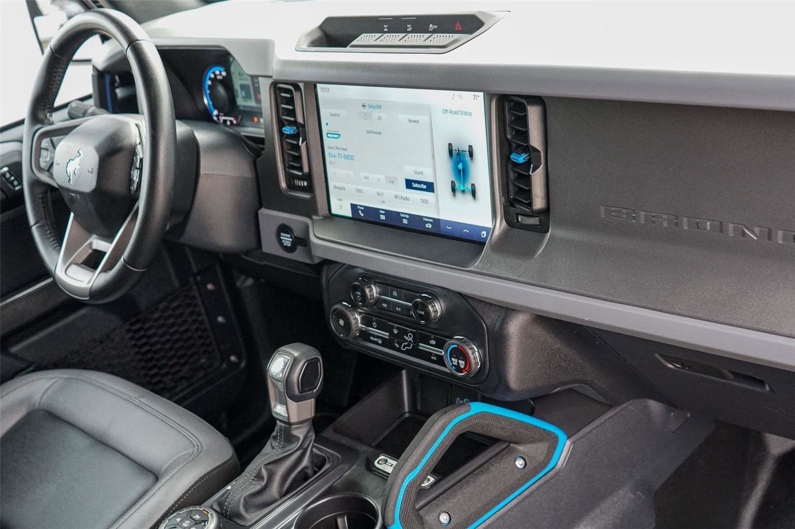 Certified 2024 Ford Bronco Black Diamond image 29