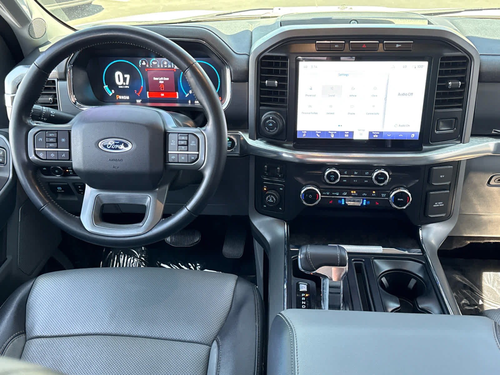 Certified 2022 Ford F150 Lariat w/ Max Trailer Tow Package AWD/4WD image 24