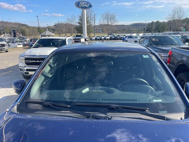 Used 2023 Nissan Frontier PRO-4X w/ Pro Convenience Package image 3