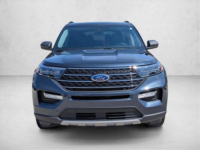 Certified 2022 Ford Explorer XLT w/ Equipment Group 202A AWD/4WD image 2