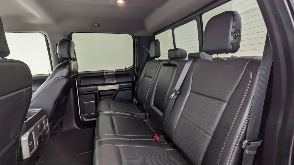 Certified 2018 Ford F250 Lariat w/ Chrome Package image 36