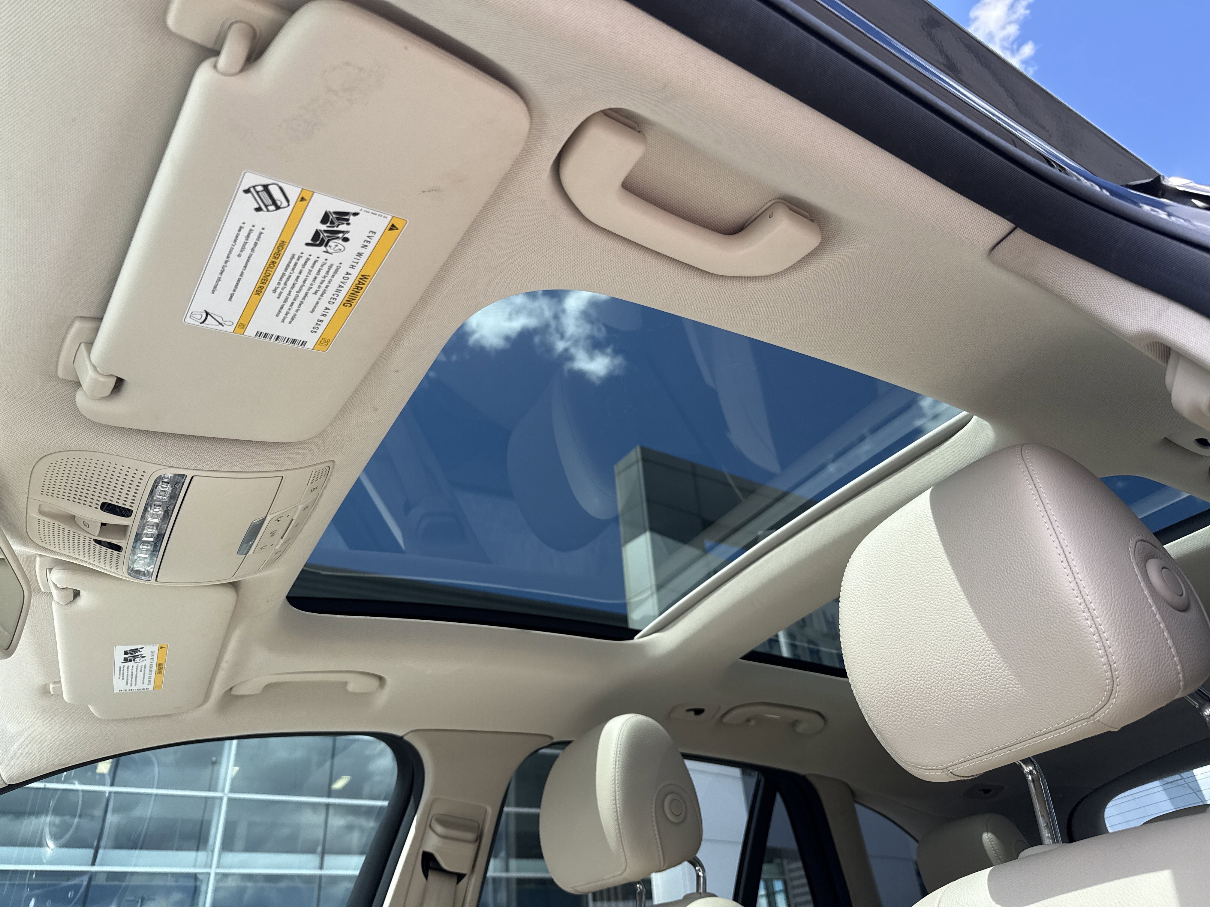 Used 2019 Mercedes-Benz GLC 300 4MATIC image 13