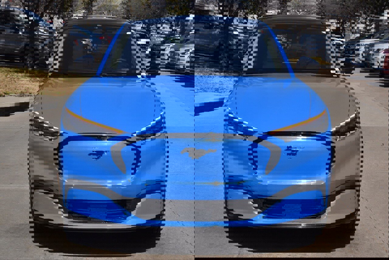 Certified 2023 Ford Mustang Mach-E Premium image 3