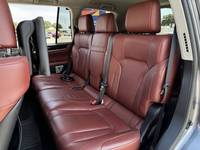 Used 2017 Lexus LX 570 4WD w/ Luxury Package image 31