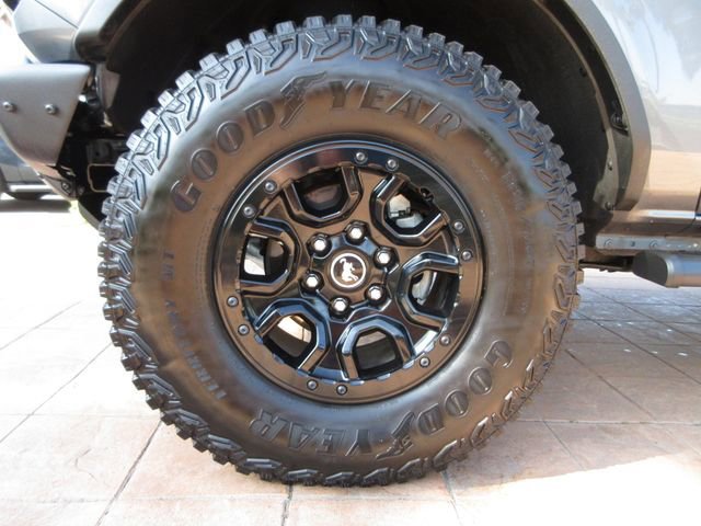 Certified 2024 Ford Bronco Wildtrak AWD/4WD image 9