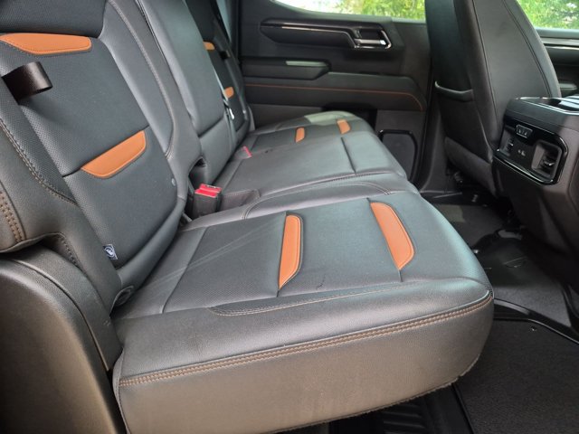 Used 2024 GMC Sierra 1500 AT4 w/ Technology Package AWD/4WD image 20