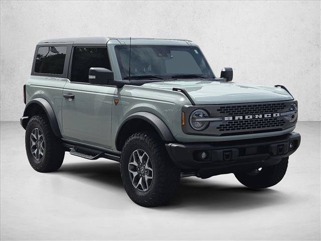 Certified 2023 Ford Bronco Badlands AWD/4WD image 3