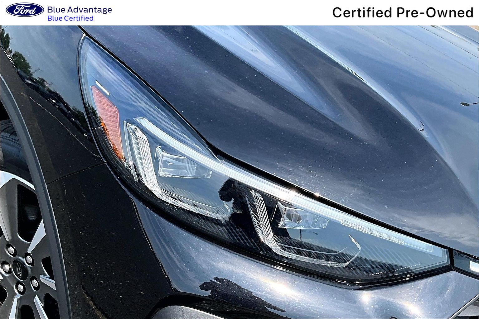Certified 2025 Ford Escape Platinum AWD/4WD image 27