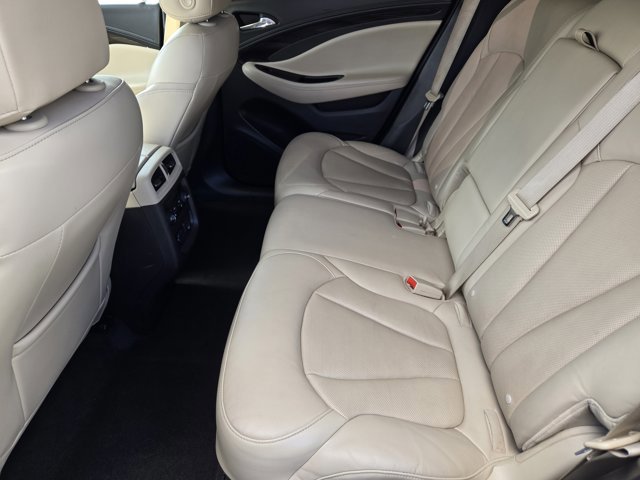 Used 2019 Buick Envision Essence FWD image 27