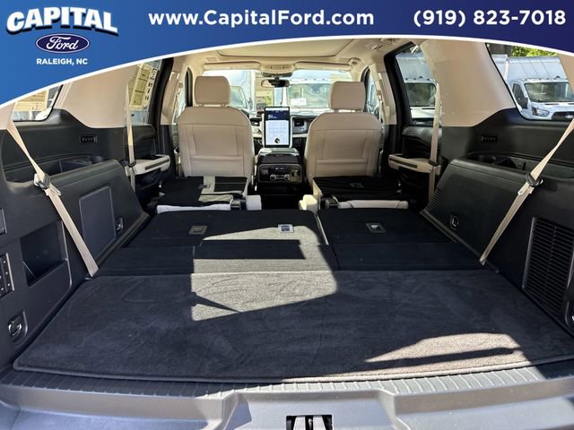 Certified 2023 Ford Expedition Platinum image 16