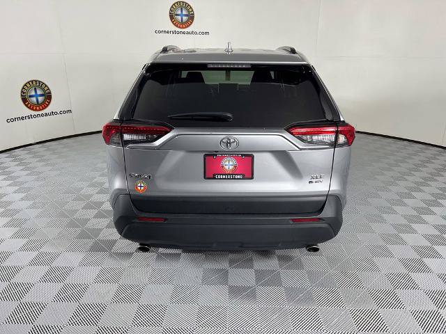 Used 2025 Toyota RAV4 XLE AWD/4WD image 17