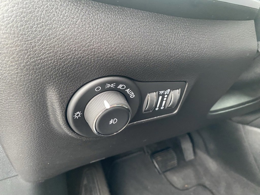 Used 2024 Jeep Compass Limited w/ Elite Group image 17