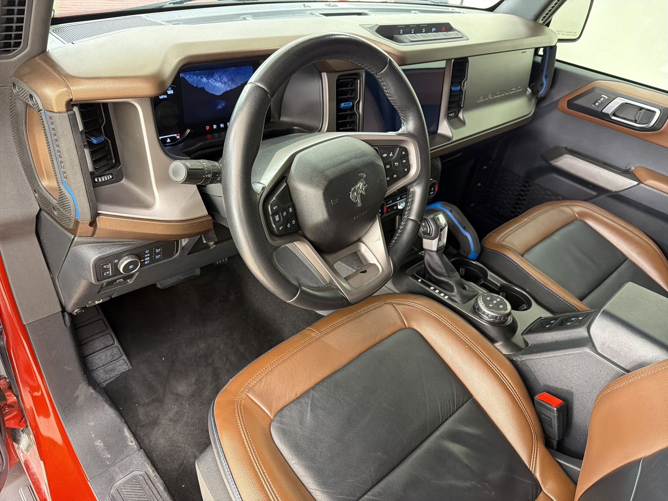 Certified 2022 Ford Bronco Outer Banks w/ Sasquatch Package image 9