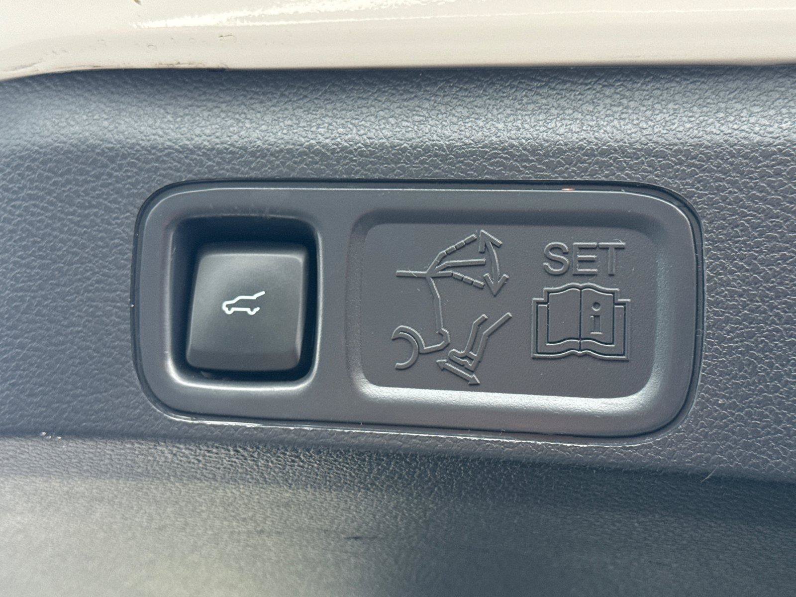Certified 2023 Ford Expedition Max Limited AWD/4WD image 11