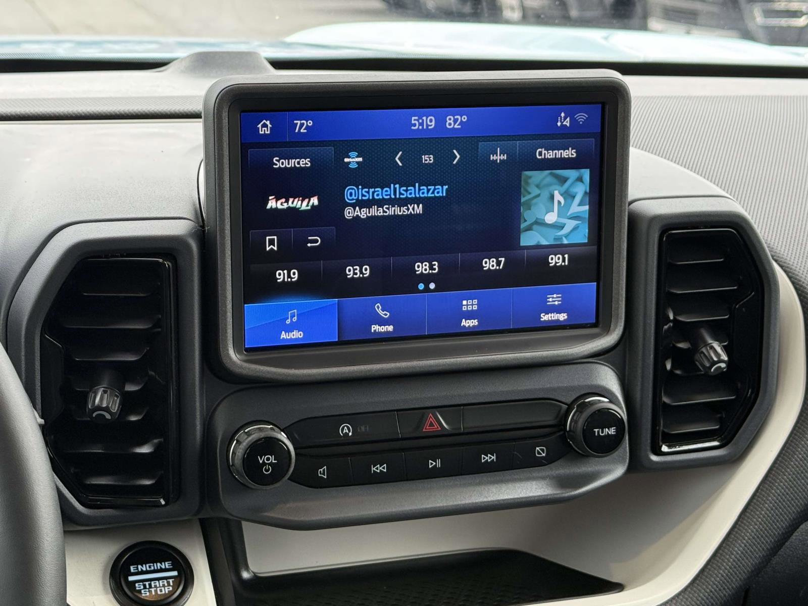 Certified 2024 Ford Bronco Sport Heritage w/ Heritage Convenience Package AWD/4WD image 9