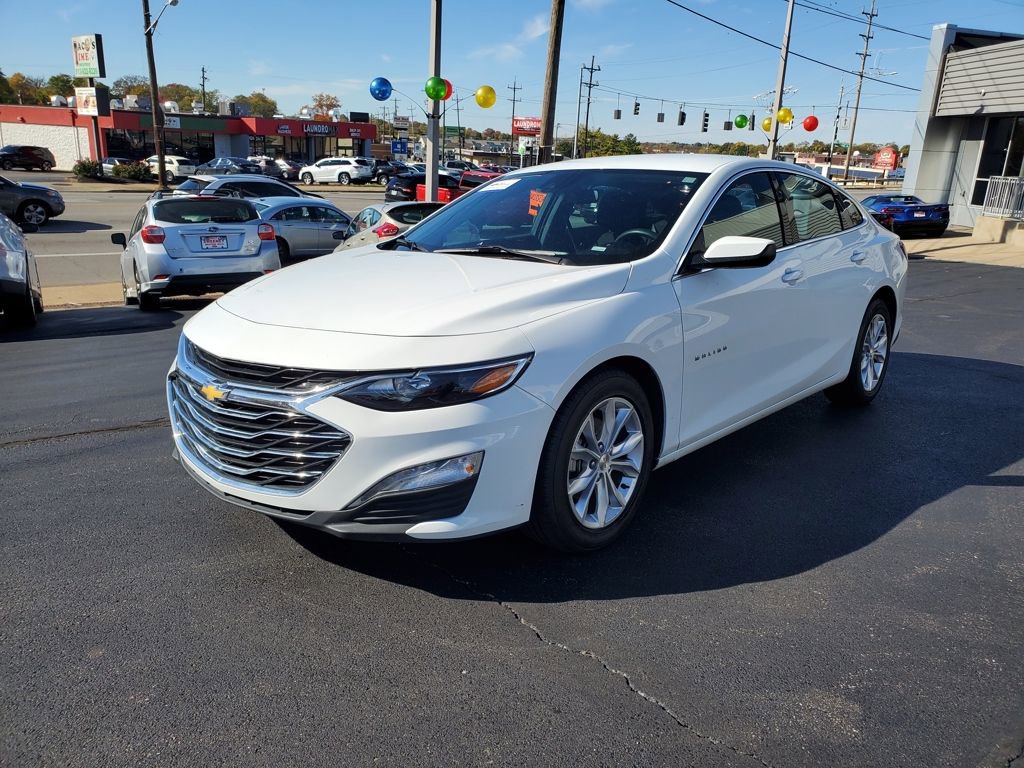 Used 2024 Chevrolet Malibu LT image 2