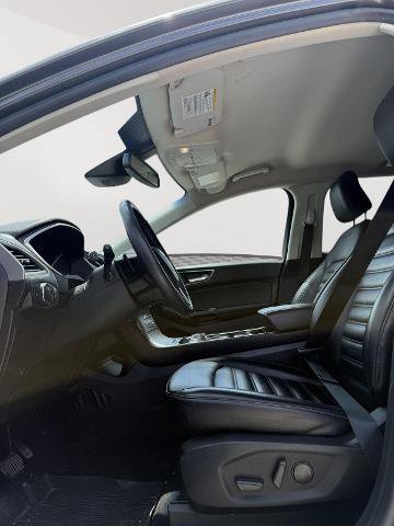 Certified 2020 Ford Edge SEL w/ Convenience Package AWD/4WD image 4