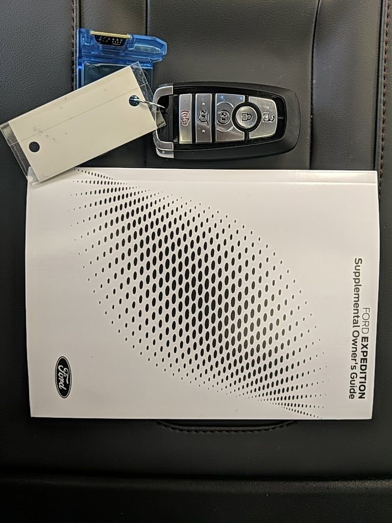 Certified 2025 Ford Expedition Active image 34