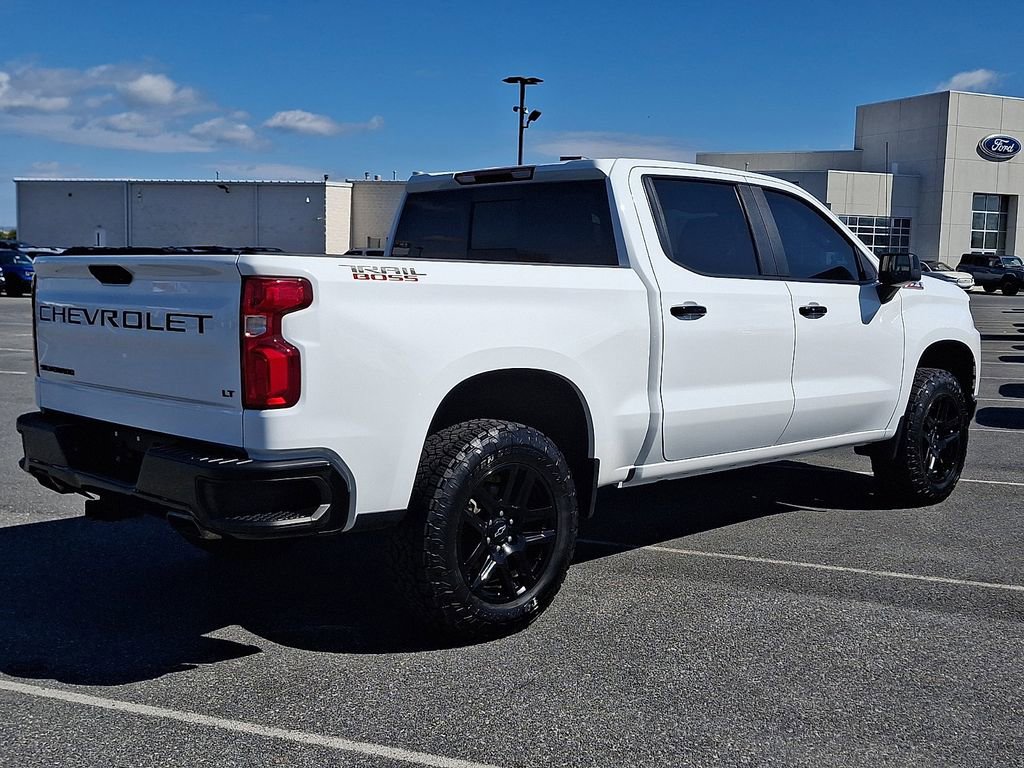 Used 2022 Chevrolet Silverado 1500 LT Trail Boss w/ Convenience Package II AWD/4WD image 6