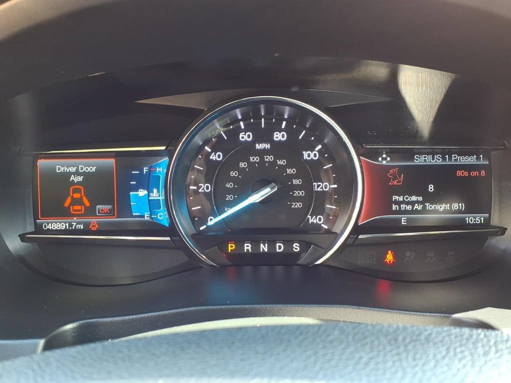 Certified 2019 Ford Explorer XLT w/ Equipment Group 202A AWD/4WD image 30