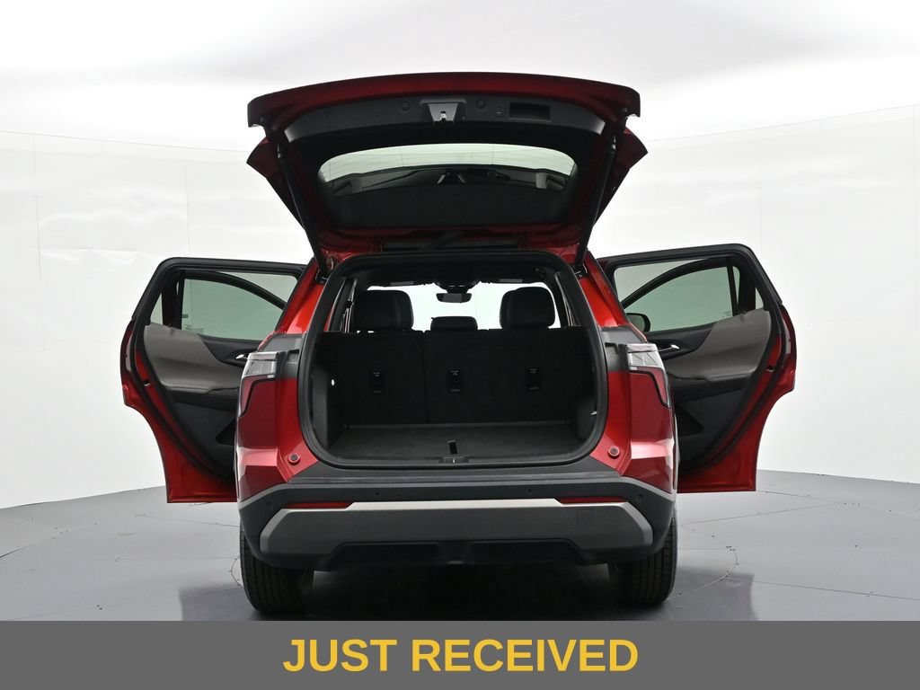 Used 2025 Chevrolet Equinox LT w/ Convenience Package II FWD image 33