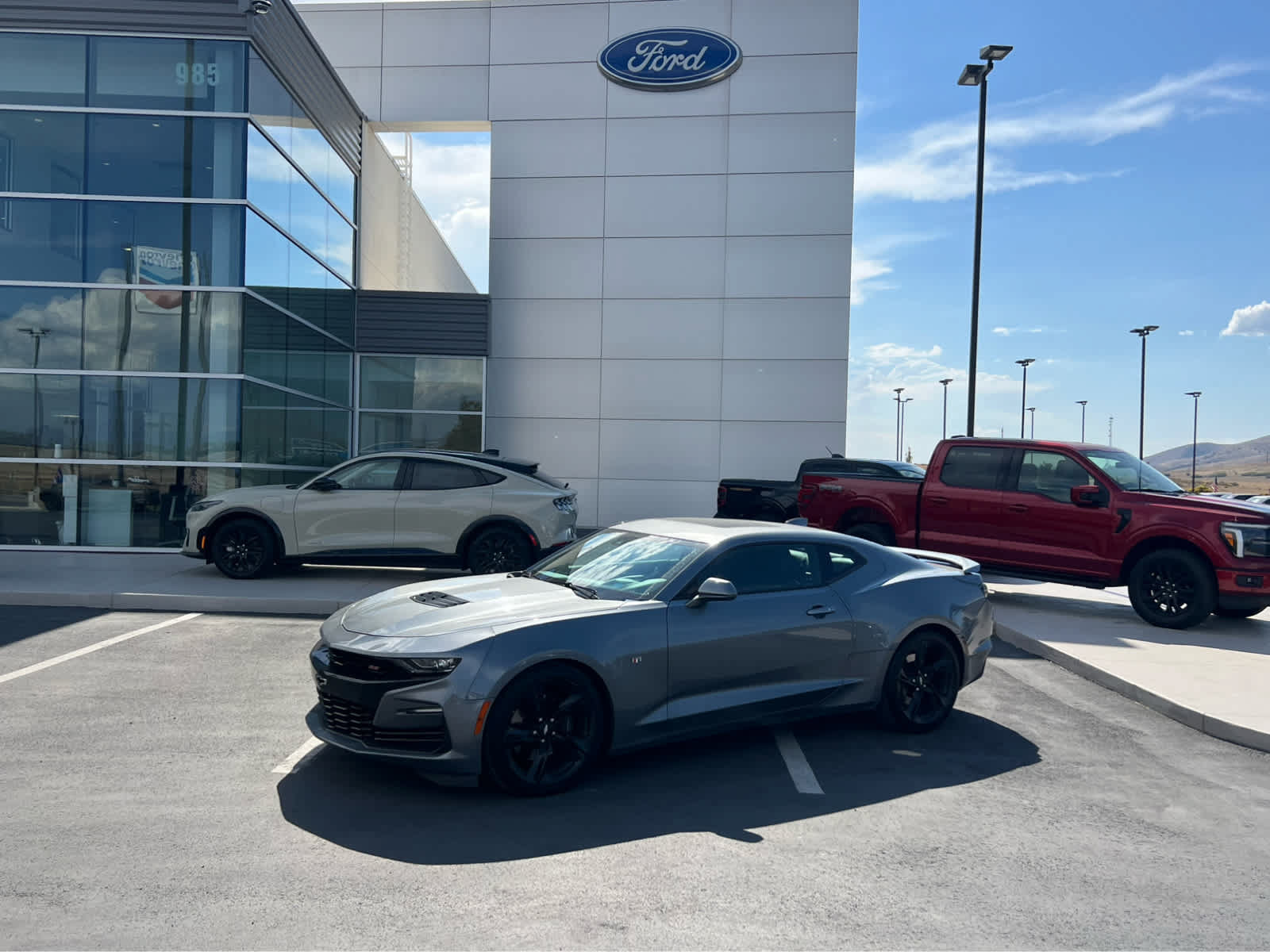 Used 2019 Chevrolet Camaro SS RWD image 1