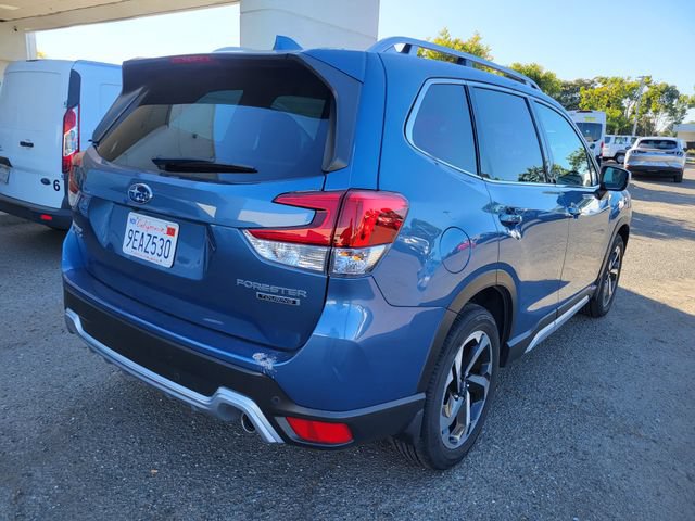 Used 2022 Subaru Forester Touring AWD/4WD image 7