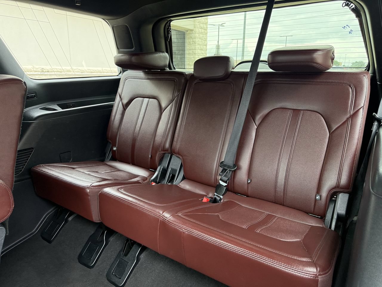 Certified 2024 Ford Expedition Limited RWD image 28