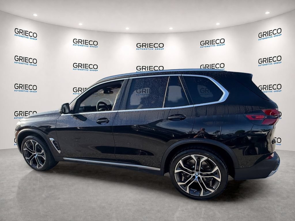 Used 2024 BMW X5 xDrive40i w/ Premium Package AWD/4WD image 5