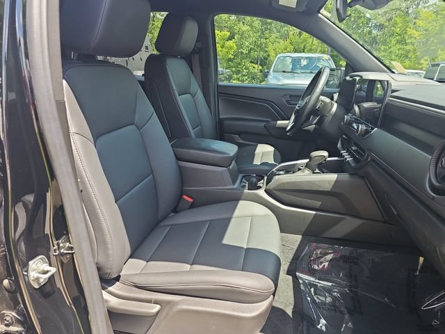 Used 2025 Chevrolet Colorado Trail Boss AWD/4WD image 10