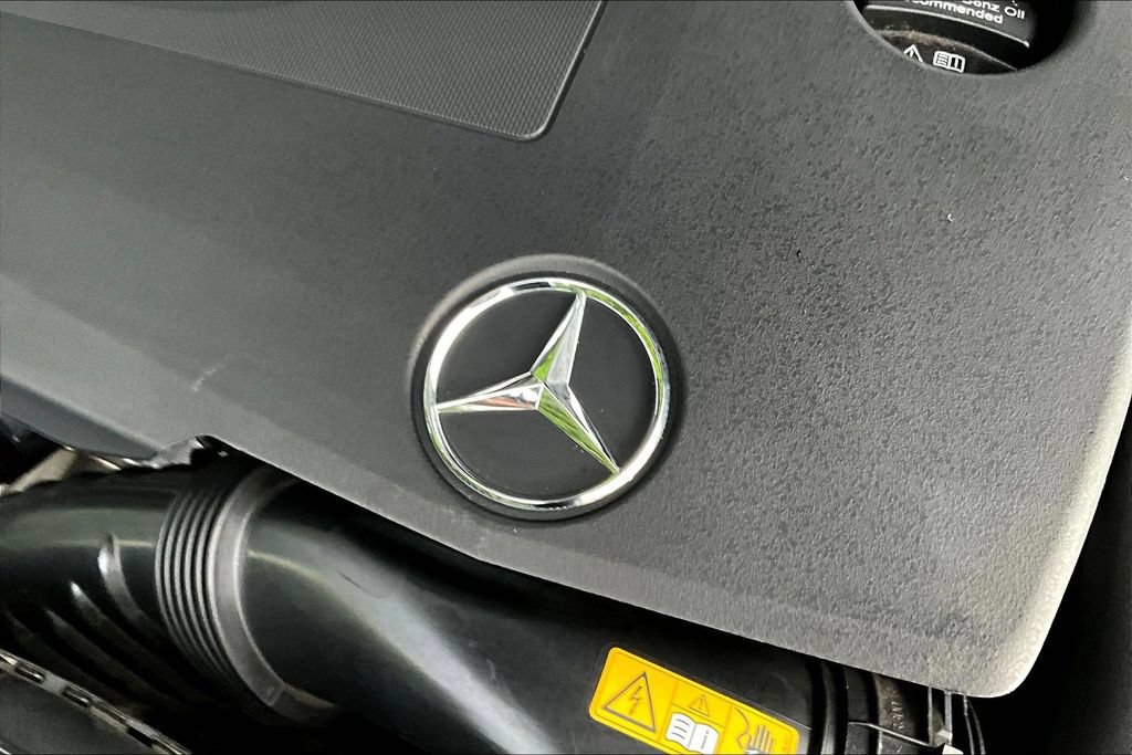 Used 2022 Mercedes-Benz GLC 300 4MATIC w/ Premium Package Lite image 33