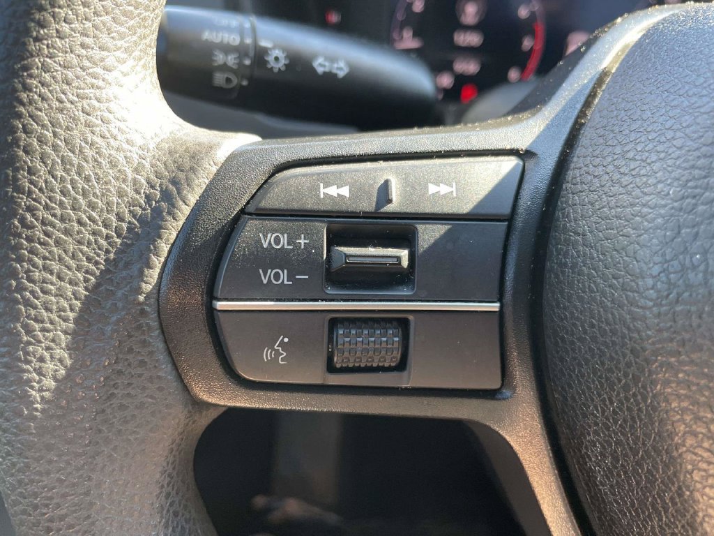 Used 2023 Honda Accord LX image 25