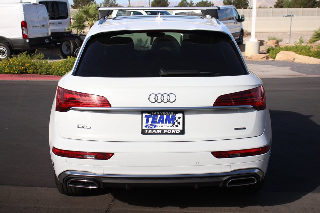 Used 2023 Audi Q5 2.0T Premium w/ Convenience Package AWD/4WD image 7