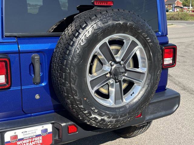 Used 2019 Jeep Wrangler Unlimited Sahara AWD/4WD image 10