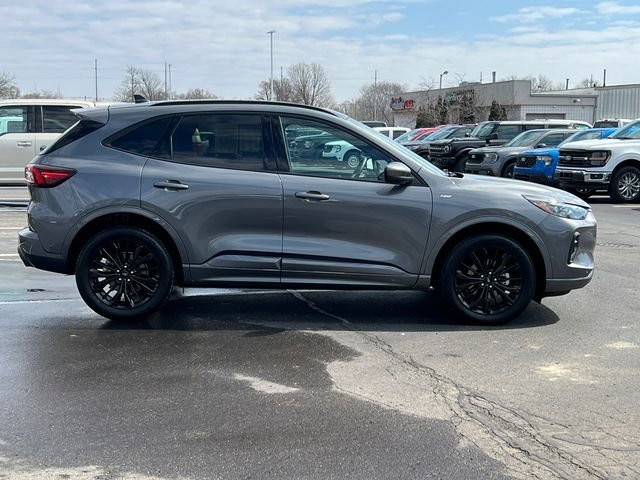 Certified 2024 Ford Escape ST-Line Elite w/ Premium Technology Package video 2