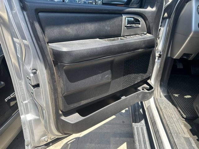 Certified 2017 Ford Expedition Limited AWD/4WD image 3