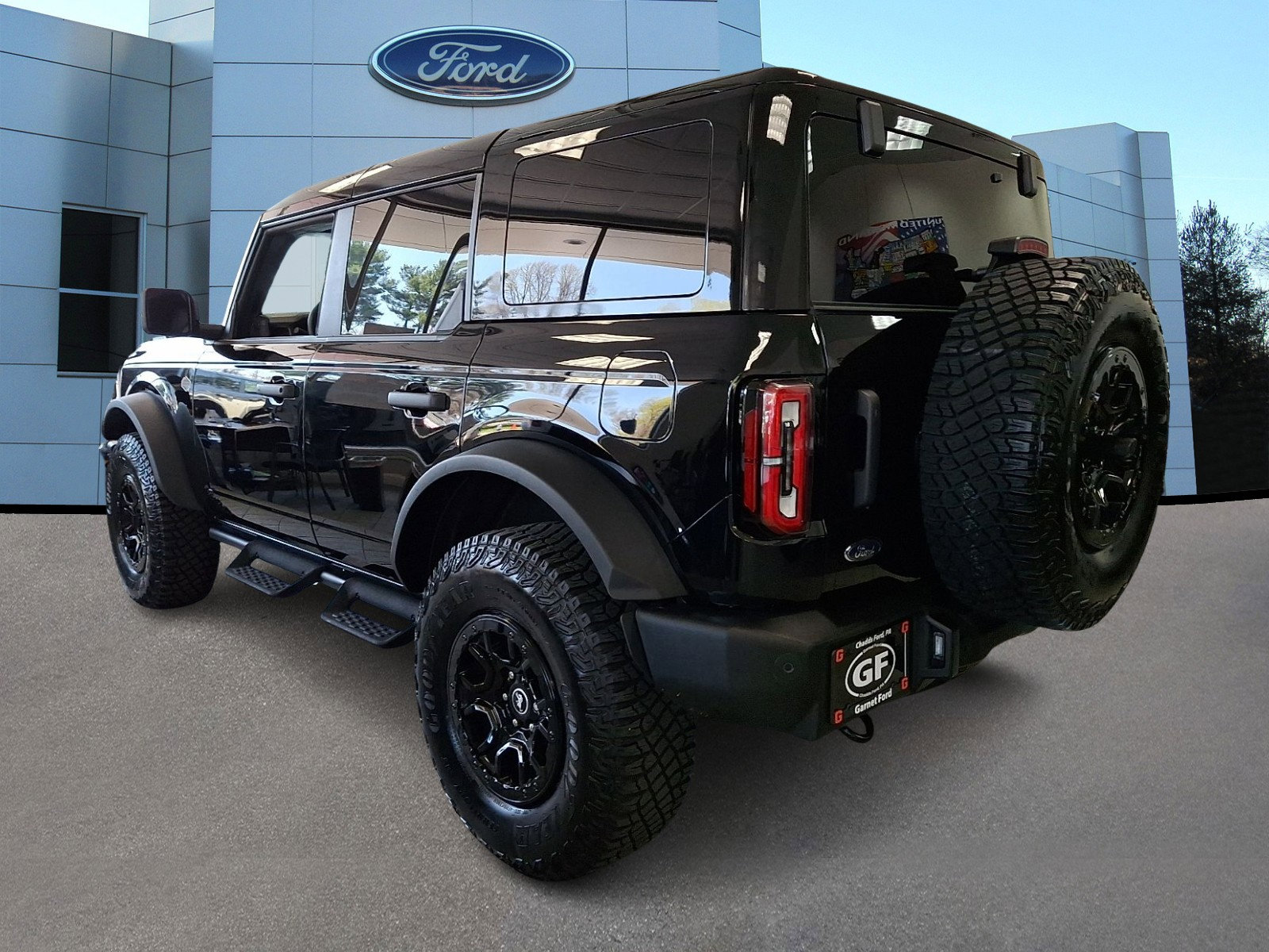 Certified 2024 Ford Bronco Wildtrak AWD/4WD image 5