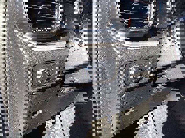 Certified 2022 Ford Explorer XLT w/ Equipment Group 202A image 19