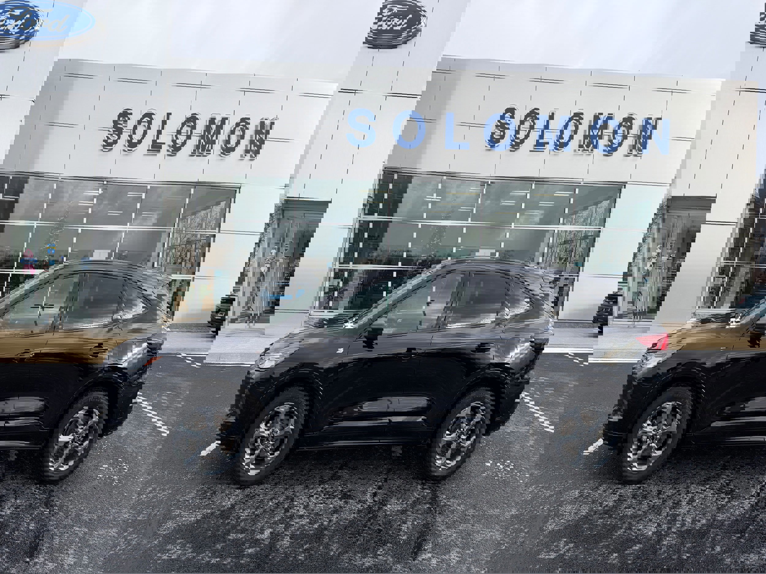 Certified 2023 Ford Escape ST-Line w/ Tech Pack #1 image 6