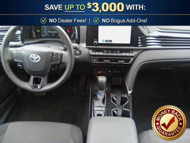 Used 2025 Toyota Camry LE FWD image 17