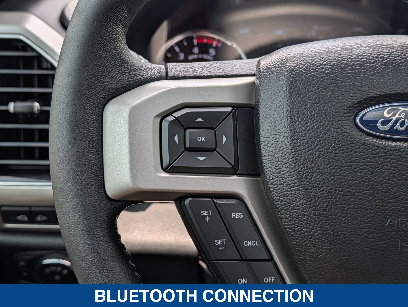 Certified 2019 Ford F250 Lariat w/ Lariat Ultimate Package AWD/4WD image 31