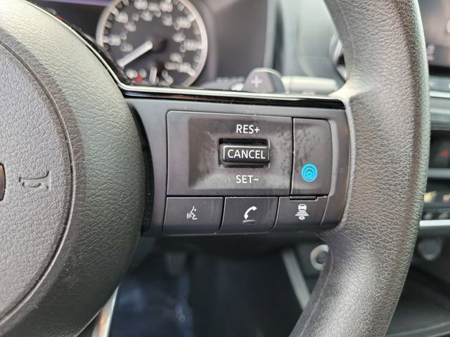 Used 2023 Nissan Rogue SV image 10