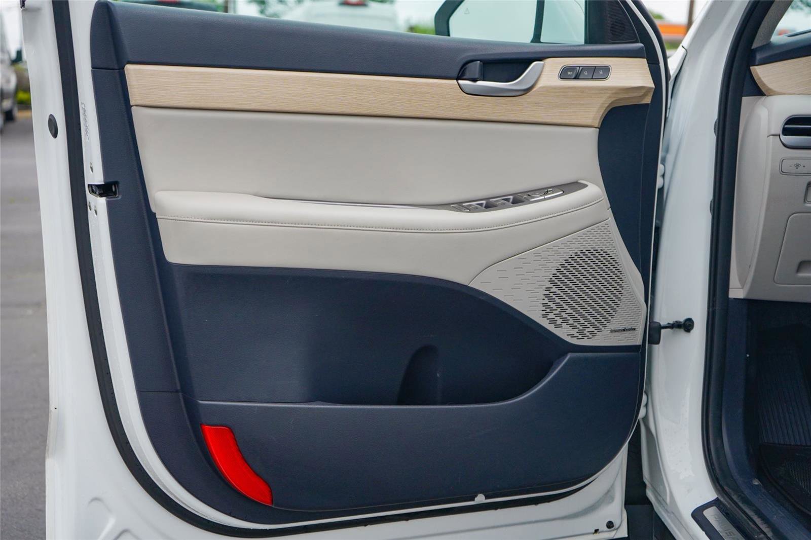 Used 2023 Hyundai Palisade Limited FWD image 22