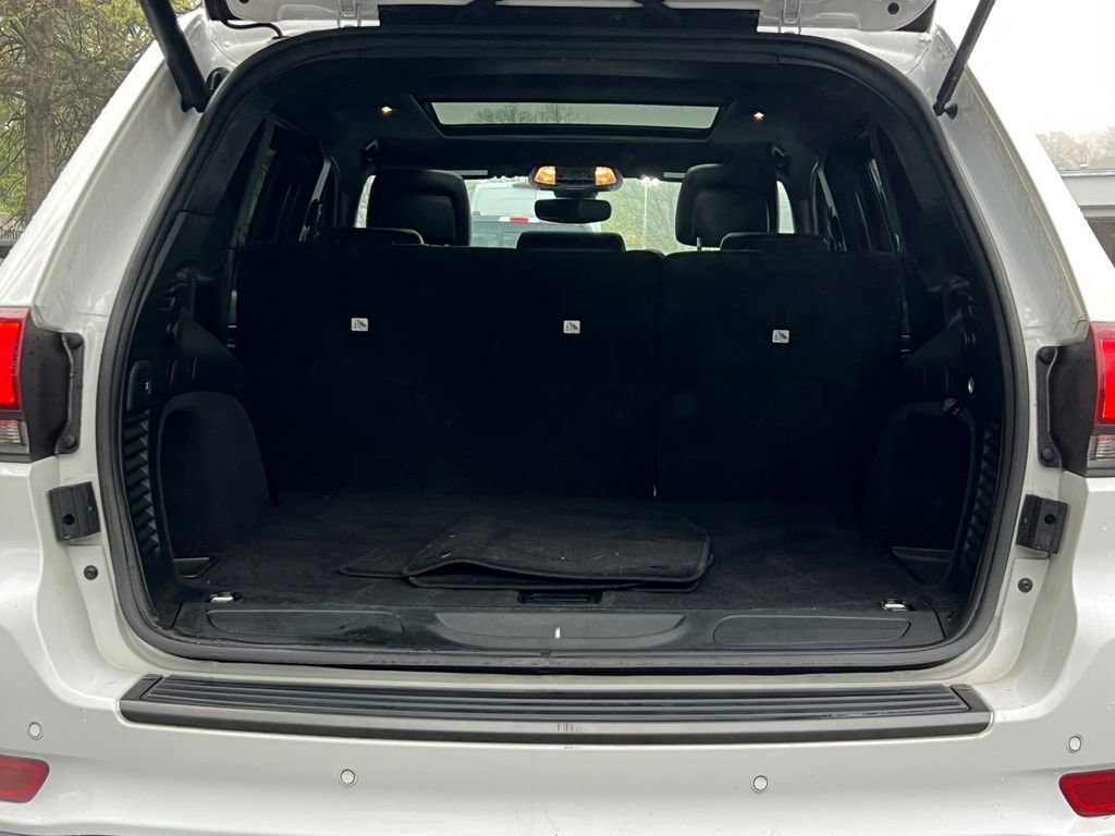 Used 2020 Jeep Grand Cherokee Limited X image 17