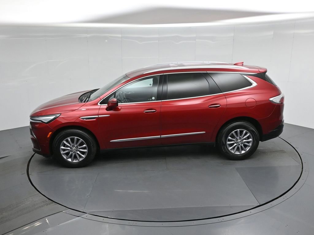 Used 2024 Buick Enclave Premium image 21