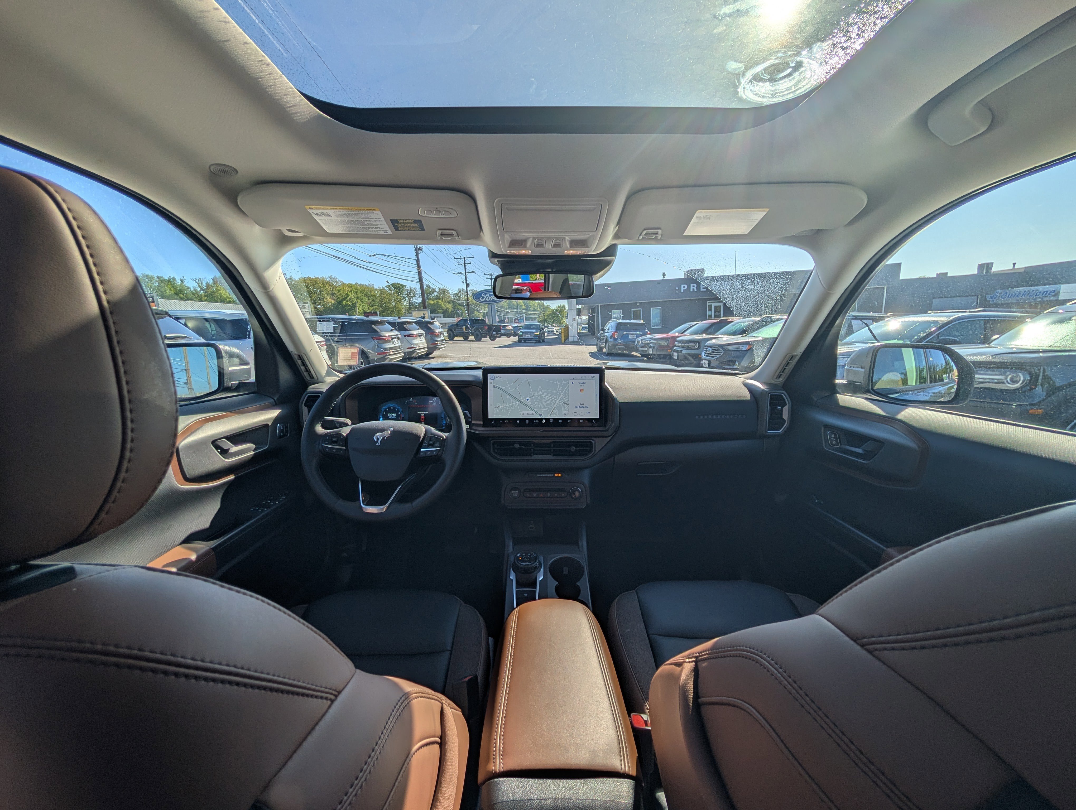 Certified 2025 Ford Bronco Sport Outer Banks w/ Outer Banks Tech Package+ AWD/4WD image 17