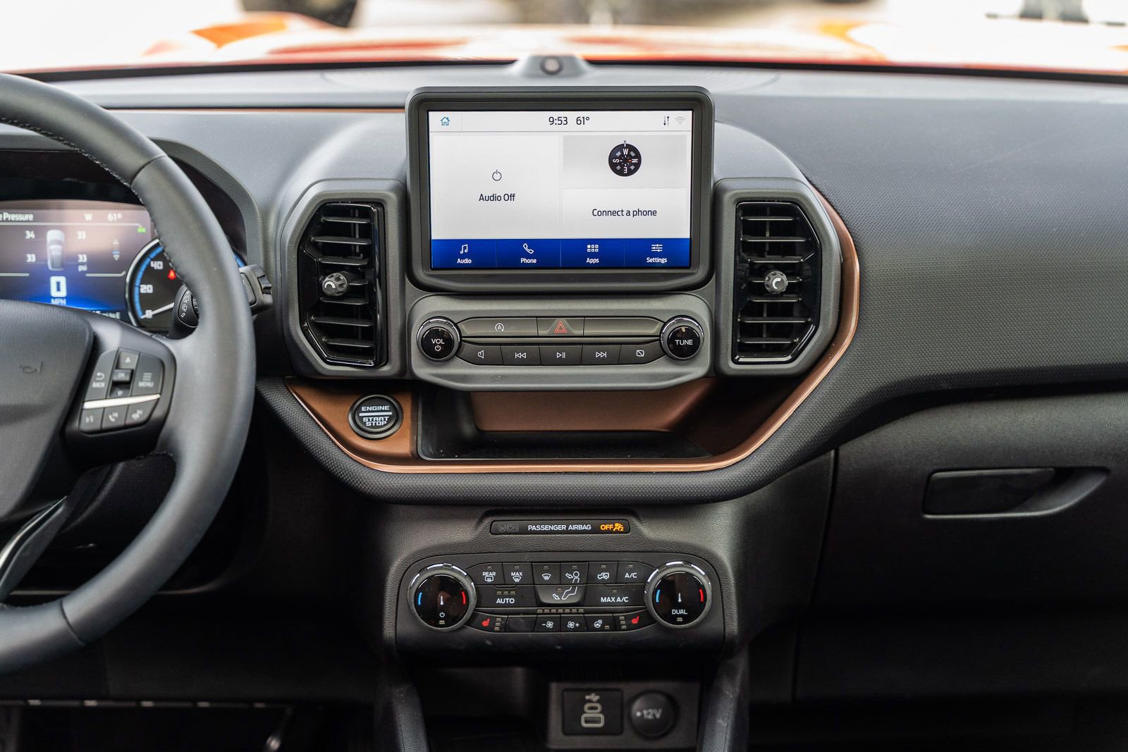 Certified 2024 Ford Bronco Sport Outer Banks w/ Tech Package image 33