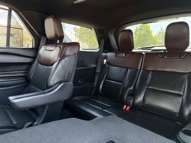 Certified 2023 Ford Explorer Platinum w/ Class IV Trailer Tow Package image 16