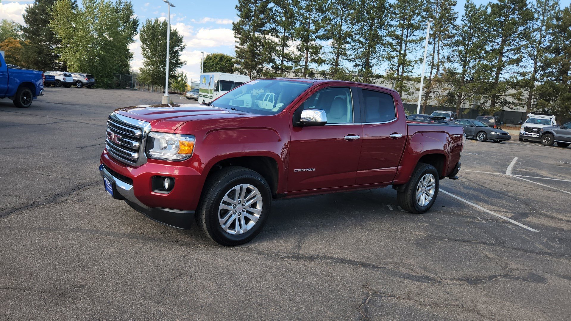 Used 2017 GMC Canyon SLT w/ Trailering Package AWD/4WD image 4